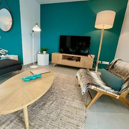 New And Modern 3 Bedroom With Private Heated Pool Near Nazare São Martinho do Porto