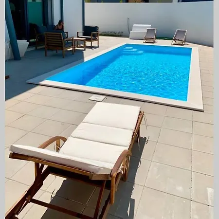 New And Modern 3 Bedroom With Private Heated Pool Near Nazare Villa São Martinho do Porto