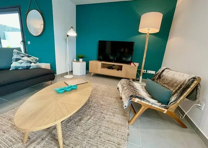 New&modern 3 Bedroom With Private Heated Pool Near Nazaré São Martinho do Porto