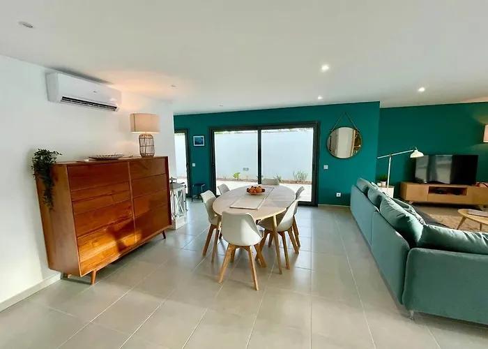 New&modern 3 Bedroom With Private Heated Pool Near Nazaré Villa São Martinho do Porto